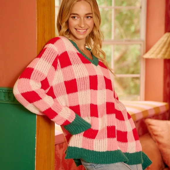 Festive Red and White Checkered Sweater - Picture 6 of 8